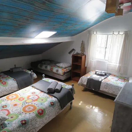 Lufi Surf House Costa Da Caparica 2*